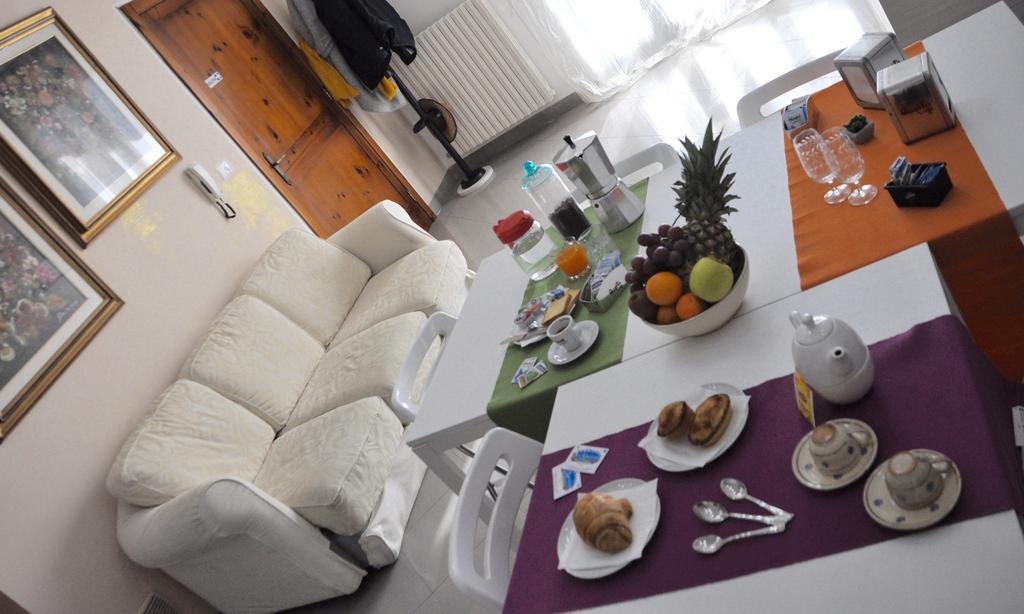 Lo Specchio Del Salento Bed & Breakfast Lecce Ngoại thất bức ảnh