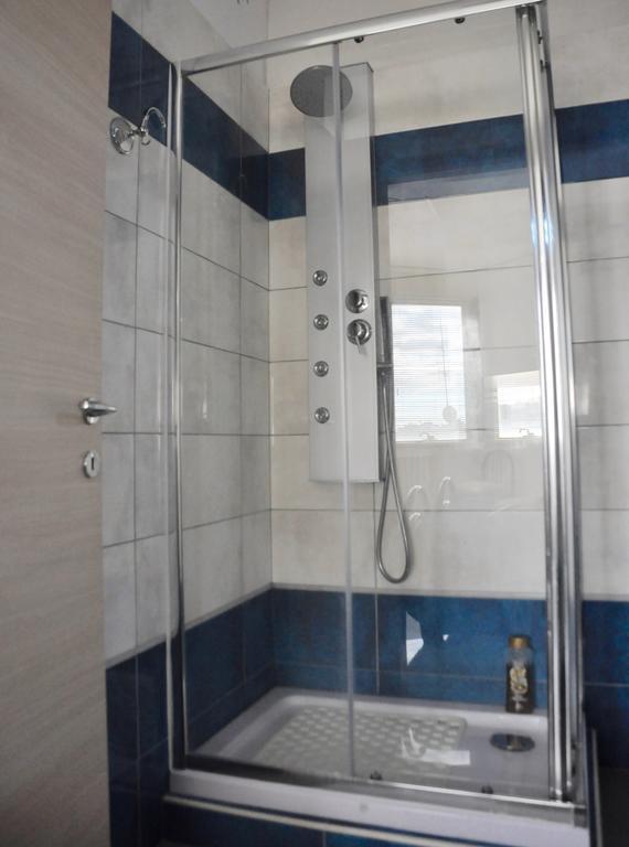 Lo Specchio Del Salento Bed & Breakfast Lecce Ngoại thất bức ảnh