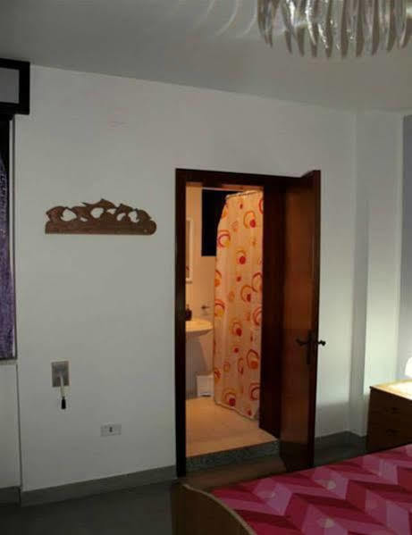 Lo Specchio Del Salento Bed & Breakfast Lecce Ngoại thất bức ảnh
