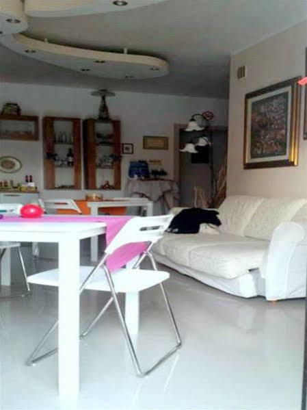 Lo Specchio Del Salento Bed & Breakfast Lecce Ngoại thất bức ảnh